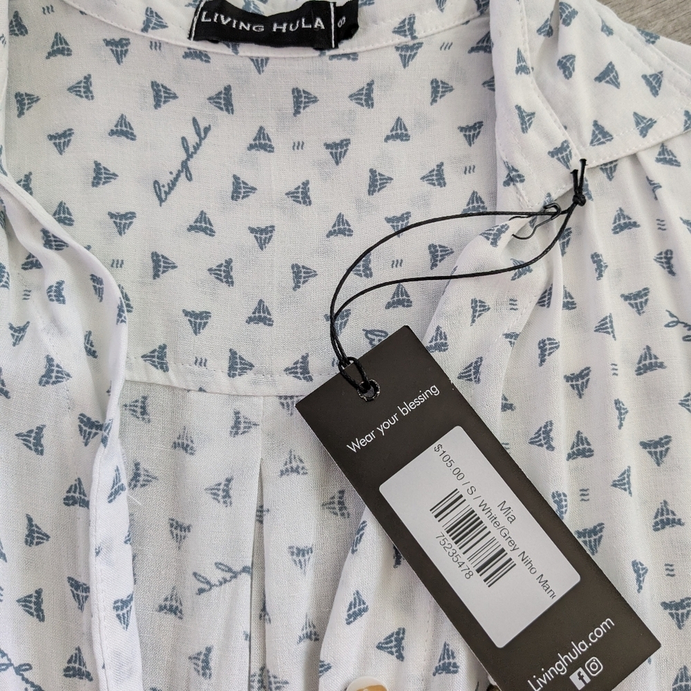 NWT living hula romper - Picture 2 of 3